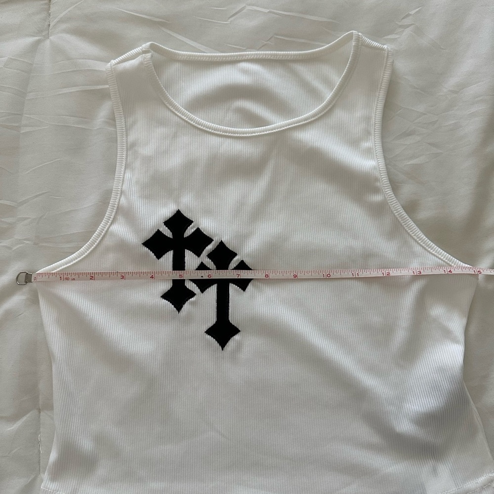 NWT White Cropped Tank Top with Black Cross Design - Picture 5 of 5